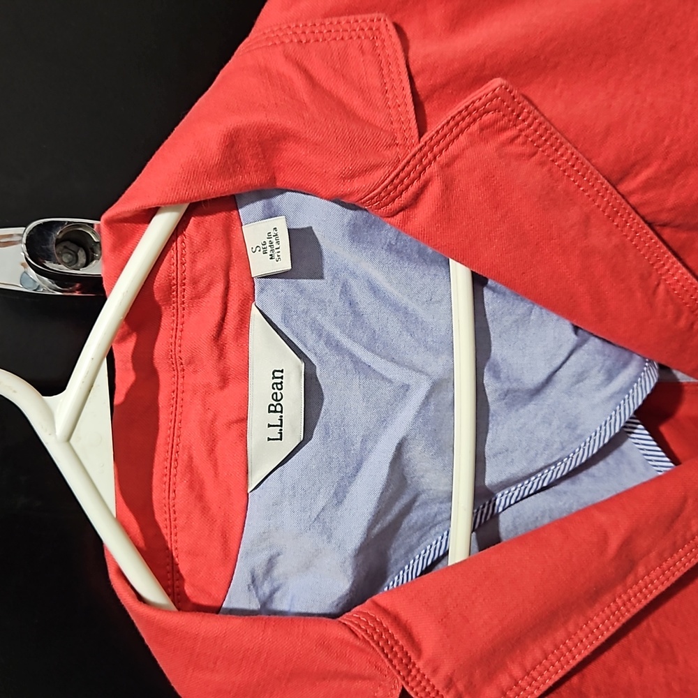 Women's jacket - Picture 2 of 4